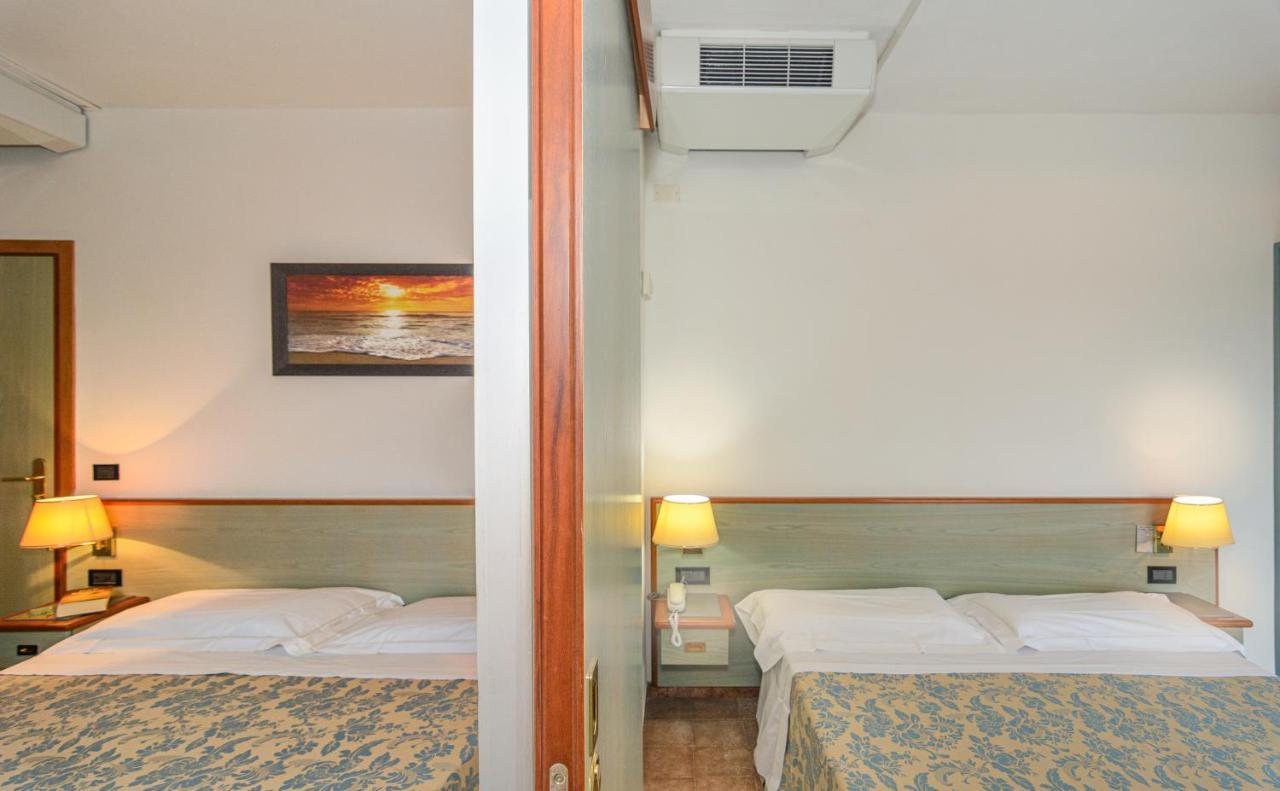 Hotel Paris Lido di Camaiore Extérieur photo