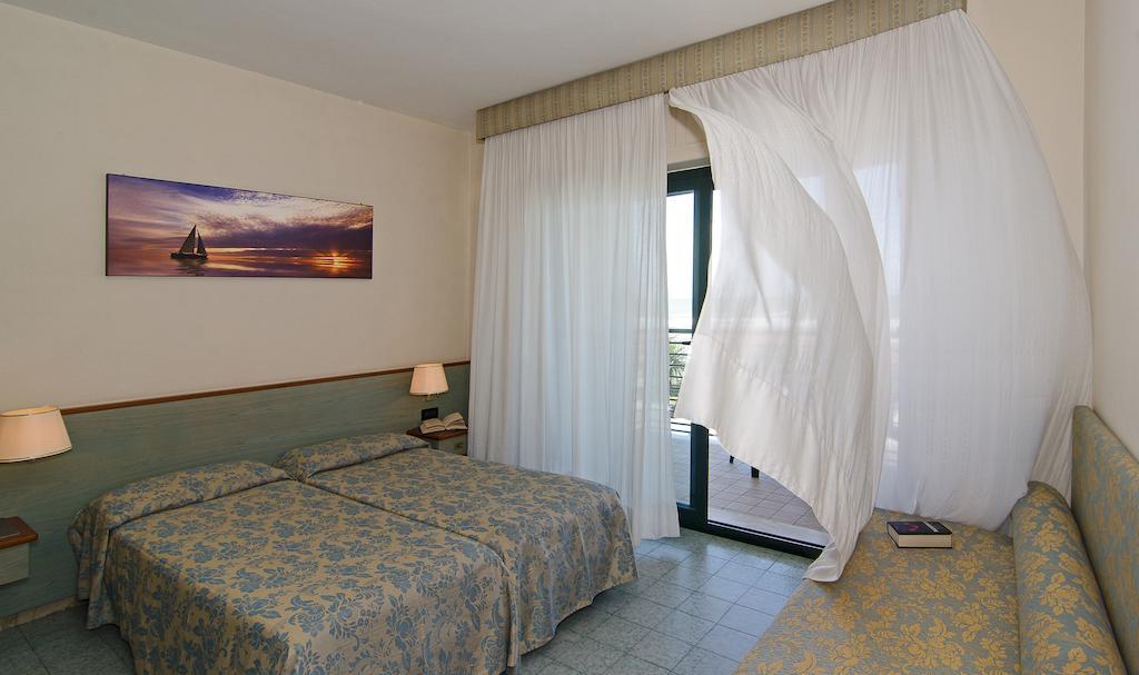 Hotel Paris Lido di Camaiore Chambre photo