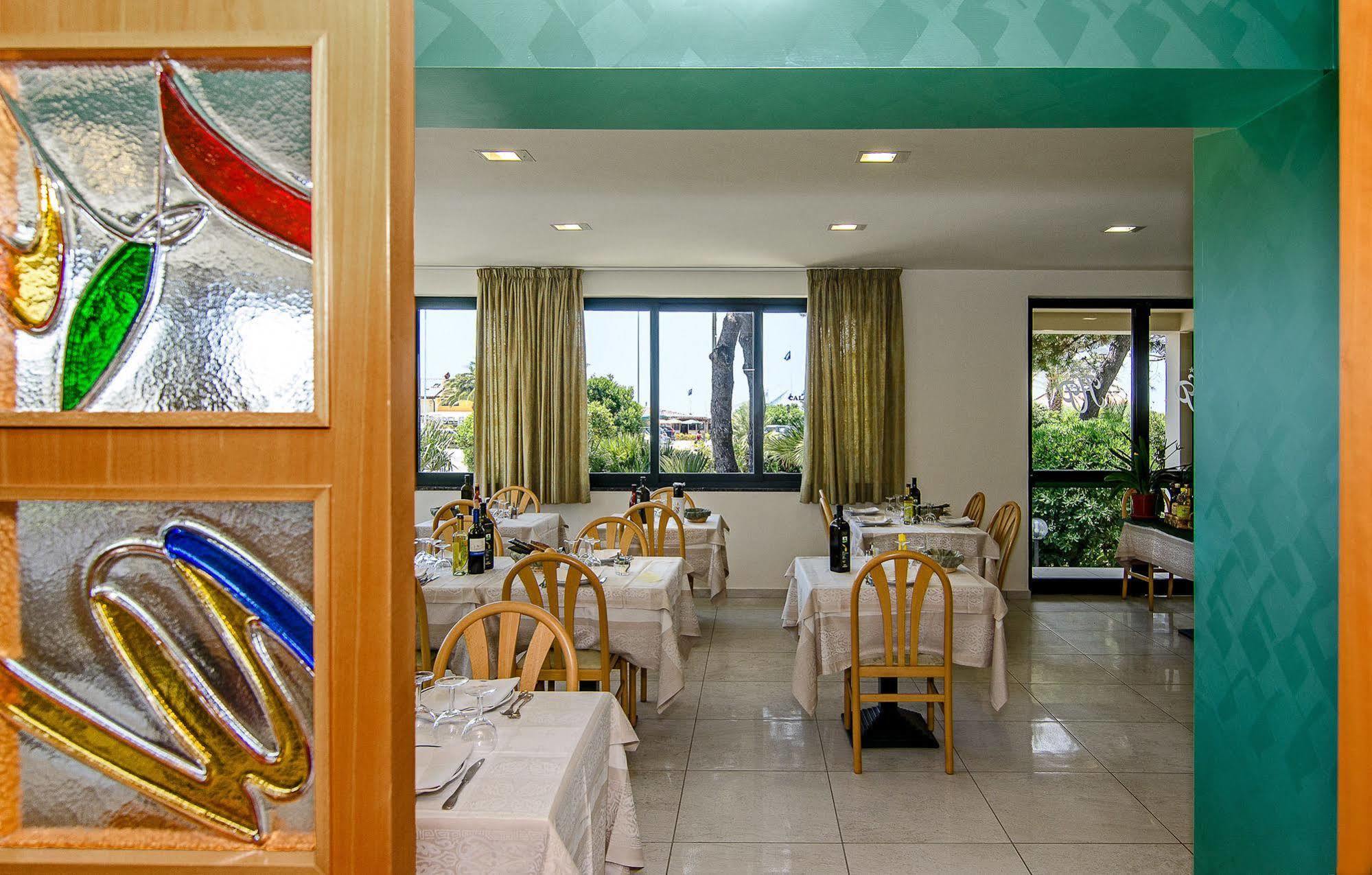 Hotel Paris Lido di Camaiore Extérieur photo